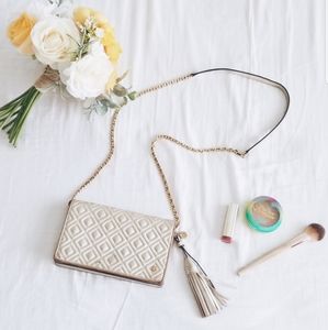 TORY BURCH Gold Fleming Metallic White Gold Crossb